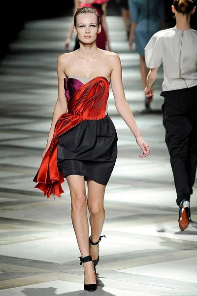 Look 38